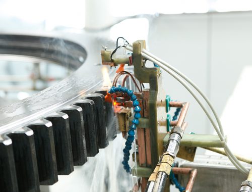 回轉支撐滾道和齒輪功能面感應淬火